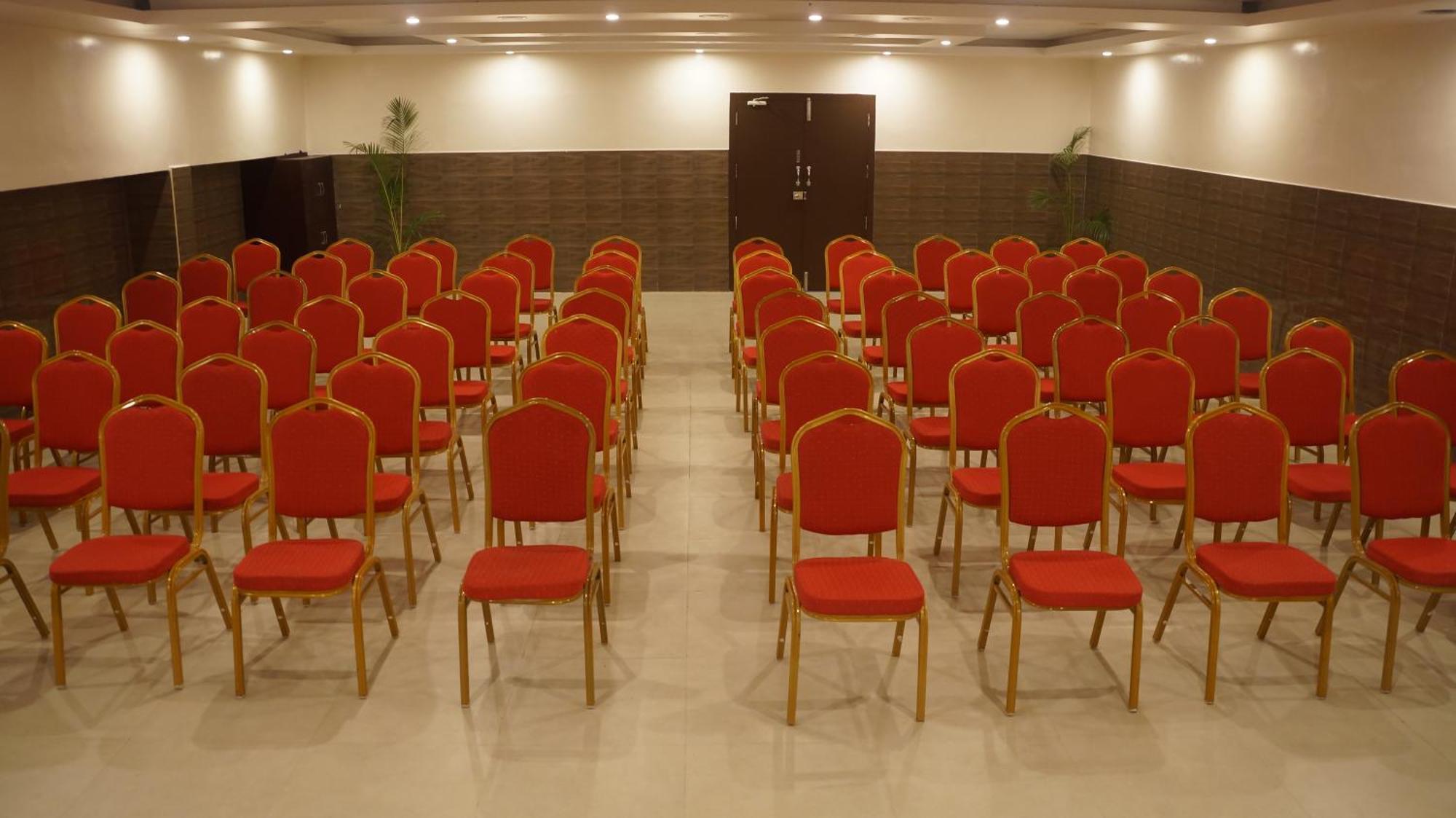 Kani Residency Hotel Tuticorin Exterior photo